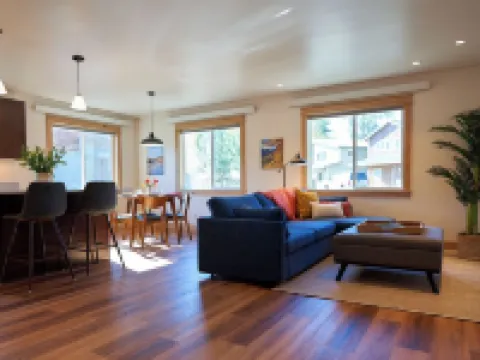 Winthrop Trailside Getaway 2 - A cozy trailside retreat in the Methow Valley. Hotels in Winthrop