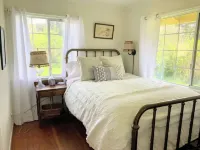 Shore Acres Ocean View Cabin and Retreat Space