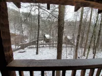 Twin Bear I, A Cozy Cabin in the Woods, with Level 2 EV Charger! - Romantic