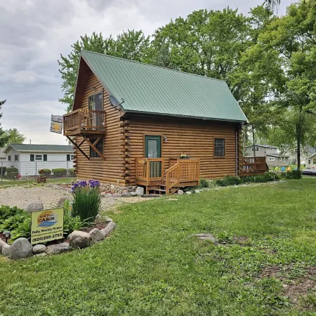 Evergreen Lodge,Waterfront Log Cabin,Wolf River,Partridge Lake,Fremont,Wisconsin