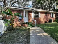 Relaxing 3 BR home close to Water, NAS, Perdido Hotels in Warrington