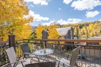 Ski In/Out/LIfts 1&10 steps awayTRUE 2BR/2BA+LOFT+ATTACHED HEATED GARAGE+Balcony