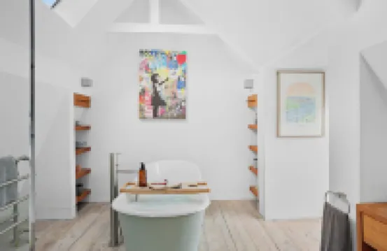 The Glass House, Fowey Luxury, parking & mooring