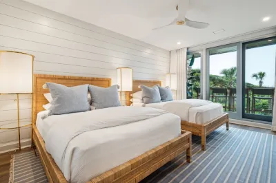 2024 Remodeled- OCEANFRONT! Exceptional BEACH VIEW! 2BR/2BA Luxury Villa Hotels near Roy Barth Tennis Center