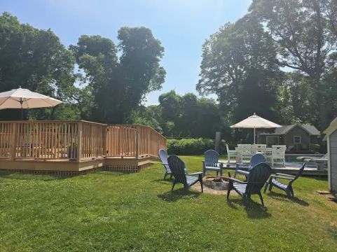 One Bedroom Hamptons Waterfront Cottage