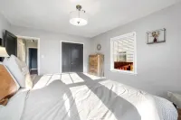 NEW spacious 4br 2ba Central Twin Falls Home SLEEPS 12