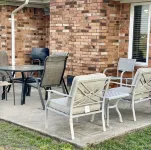 Close to the med centers, ball fields, shopping & the lake! Perfect for all!!