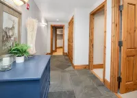 3 Bd, 4 Ba CONDO IN THE HEART OF BEAVER CREEK VLG