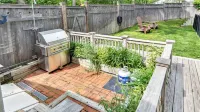 Enjoy a lovely summer retreat in Sag Harbor Village, 1 mile to Main Street