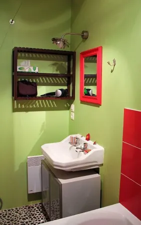 Beautiful 1 bedroom apartment in the historic district of Granville