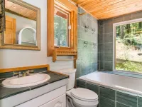 The Most Romantic Creekside Cabin - with Hot Tub and Privacy