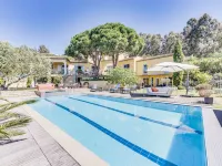 Villa La Romane - Pools