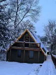 Cozy Winter Getaway-The Tree House-Sleeps 10