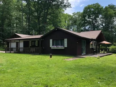 FernRockCabin- A Peaceful getaway in the Laurel Highlands of PA