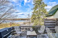 Exceptional Harborfront  Chef's Kitchen Great deck/harbor views
