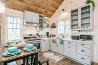 🍷CLOUD WINE COTTAGE FLX🍷secluded w/ HOT TUB in the heart of wine country!
