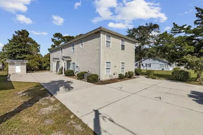 Family & Pet Friendly Beach home walking distance to Ocean w/grill, golf