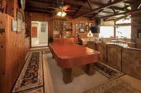 Fantastic Vacation Retreat, Family Reunions , and Private Pool!