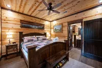 🏡 Whisky Hollow: Pets 🐾, Private Heated Pool 🏊‍♂️, Arcade 🕹️, Playground 🎠 - Pools