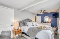 Riverfront! Shenandoah River! Sleeps 4! New Hot Tub Отели рядом с достопримечательностью «Фронт Ройал Голф Клаб»