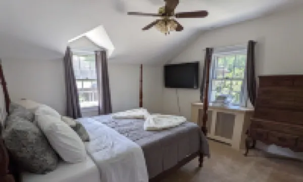 Idyllic 50 Acre Retreat w/ Pool, Tennis, Fishing; Built for XL Groups to Escape!