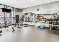 Quiet King Size with City Views