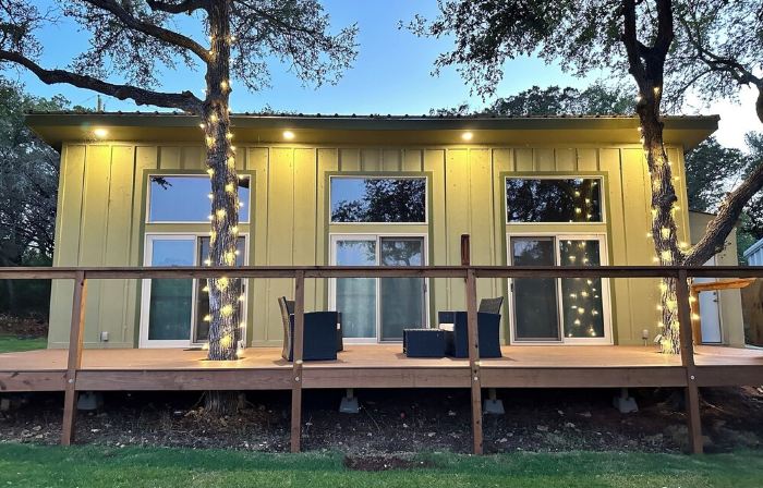 Newly Built Lakefront Getaway! Your Perfect Escape Awaits You @ Deer Creek Cabin