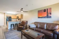 Beautifully renovated 1st floor condo just steps from Wildhorse Gondola