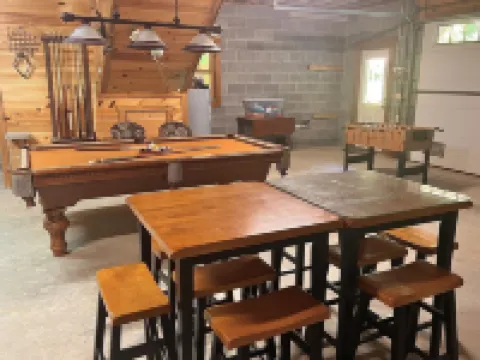 RAFT OCOEE & Relax in HOT TUB @THIS CABIN   Awesome FISHING from this Property.