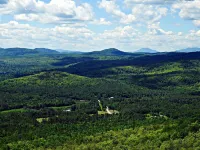 Hand-Crafted Cottage near Gore Mountain and Minerva Lake - Country Houses
