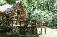 Breathtaking Log Cabin at the Stables at Strawberry Creek