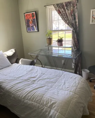 Cozy 3-bedroom Beaverdale Brick