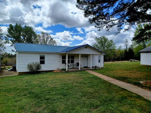 Near Licking, MO. Close to Montauk State Park and Ozark National Scenic Riverway
