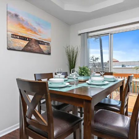 ⭐️ Luxe Paradise ⭐️  3 King Beds ✅  Fast Wifi ✅  Free Parking