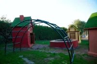 Rural house el recess, has a large area, with games for the little ones