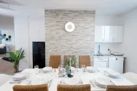 Design Penthouse - 4BR - 2 Bath - Rooftop - Whirlpool - 2 Parking