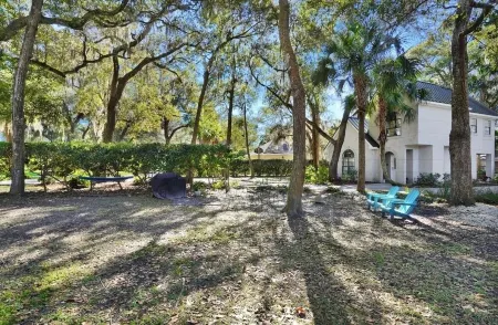 Spacious house just minutes from the beach and downtown
