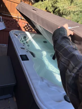 Cozy Mountain View– Walk to the Slopes - Hot Tub+Heated Driveway