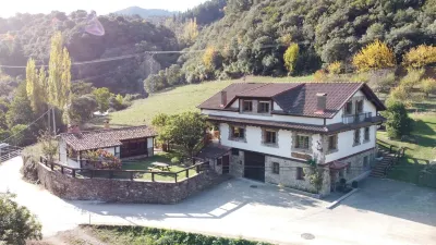Rural apartment in the area of Picos de Europa Territorio Canopy 주변 호텔