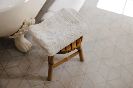 Private 4 bedroom wing in Georgian Linen House w/modern twist (Pet Friendly) Отели в г. Крейгавон