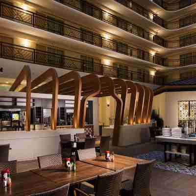 エンバシー スイーツ by ヒルトン サンフランシスコ エアポート オイスター ポイント Dining/Meeting Rooms