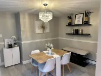 Newly Renovated Luxury 2-BD 2-BA house, AC, WiFi. Mins to NYC, EWR, Newark Distr