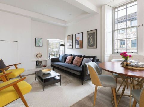 Beautiful, stylish ground floor Georgian apartment