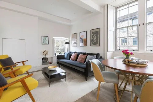 Beautiful, stylish ground floor Georgian apartment