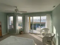 Bayside Retreat with Fabulous Views, Short walk to the Beach, Marvelous Sunsets - balcony