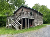 Garagemahal! Trails and Waterfalls Right Out the Door, Forested and Quiet. - 4-Star