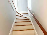 Recently totally renovated duplex located 5 minutes from Downtown Bristol. Hotels in Bristol