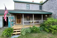 Captain Jacob Lincoln 1790 Farmhouse with attached Barn