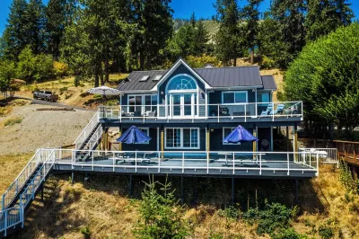 EPIC Lake Pend Oreille Home w/ Panoramic Views, TWO Decks + BIG Waterfront Dock!