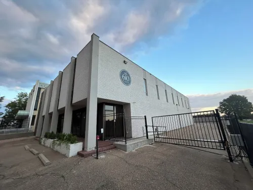 The 610 Flats: Vueve 'n Vogue #27